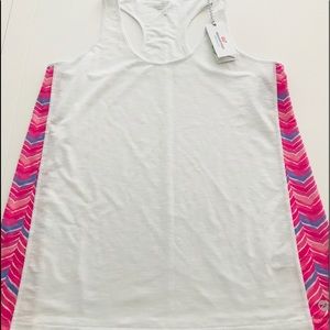 Vineyard vines performance top